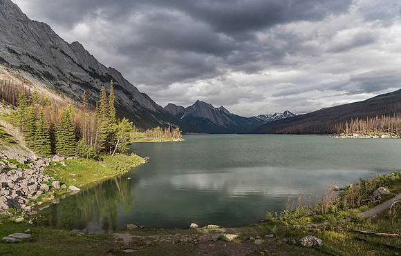 Medicine Lake from West End